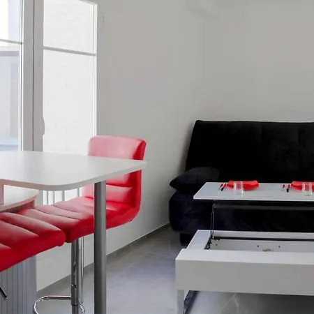 Beautiful Studio In The Heart Of Apartment Nice