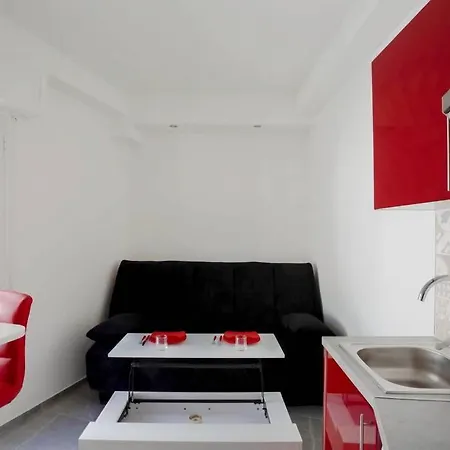 Beautiful Studio In The Heart Of Apartment Nice