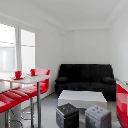 Apartment Beautiful Studio In The Heart Of *
